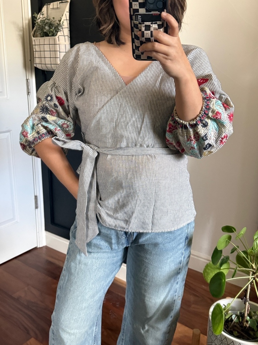 RD+Koko embroidered sleeve Tie waist top. Size S